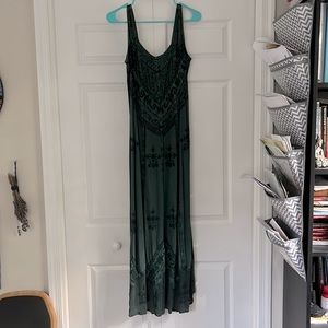 Large Holy Clothing Ena Maxi Dress Green